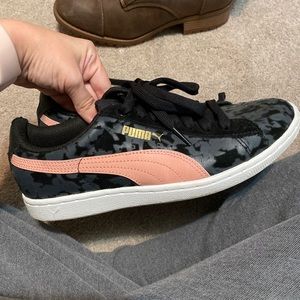 Puma women’s sneaker